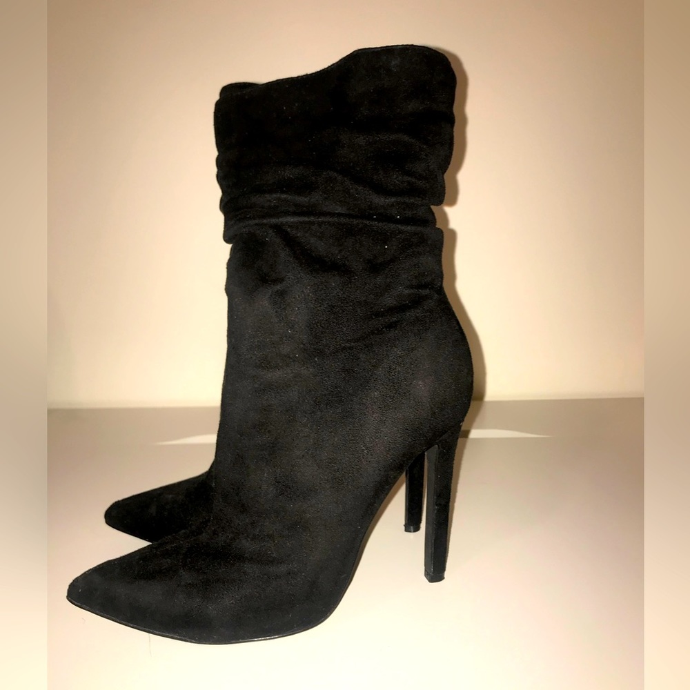 Miss Lola suede booties